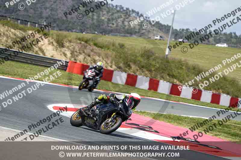 cadwell no limits trackday;cadwell park;cadwell park photographs;cadwell trackday photographs;enduro digital images;event digital images;eventdigitalimages;navarra;no limits trackdays;peter wileman photography;racing digital images;trackday digital images;trackday photos